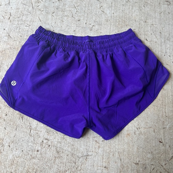 Lululemon Court Purple Hotty 6
